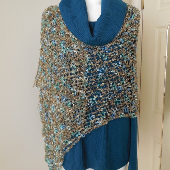 Scarf/Shawl with blue, green and gold sparkles - Picture 1 of 6